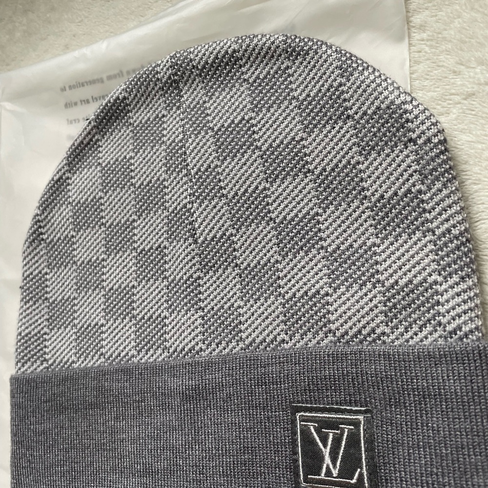 Louis Vuitton Gray Patterned Hat - image 1